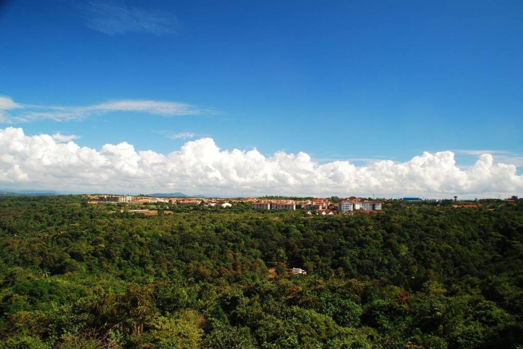 Lovely 2-Bedroom Sea View Serviced Apartment Dabolim Goa 外观 照片